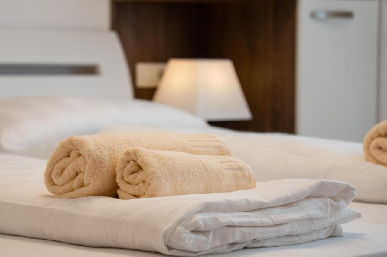 Apartments Mandre I Экстерьер фото